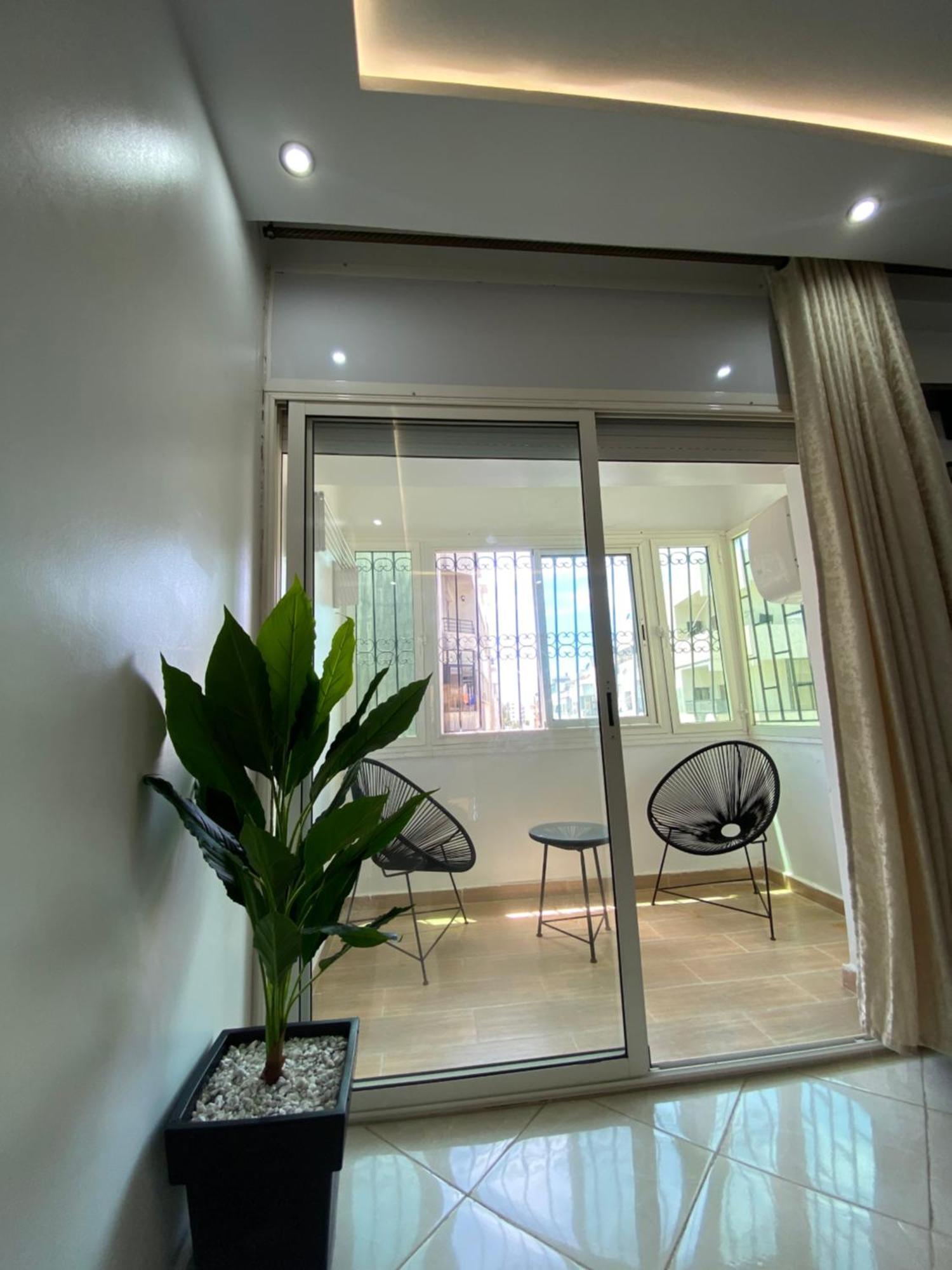 Lovely 2 Bedroom Apartment Rabat Exteriör bild